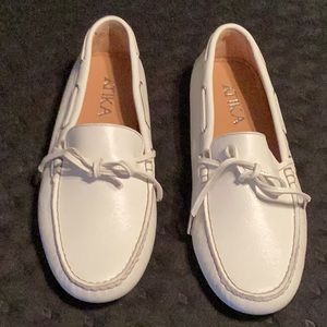White Akita Driving Loafers size 41
